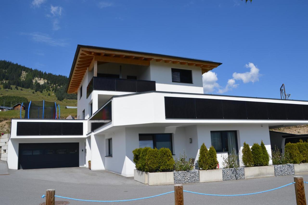Apart Bergsonne Fiss Luaran gambar